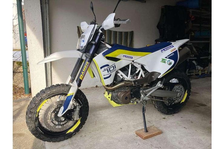 Husqvarna 701 SUPERMOTO Husqvarna 701 SUPERMOTO - Husqvarna - Bild 1