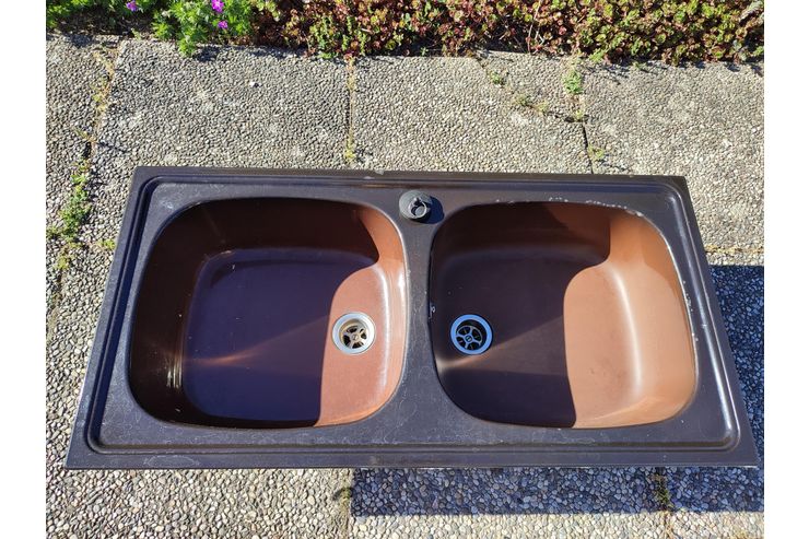 Ältere Emailwaschbecken Ältere Emailwaschbecken - weitere Küchenkleingeräte - Bild 1