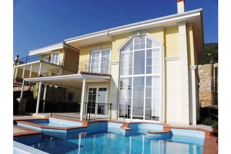 PROVISIONSFREI Schicke Villa atemberaubendem Panorama Meerblick - Haus kaufen - Bild 1