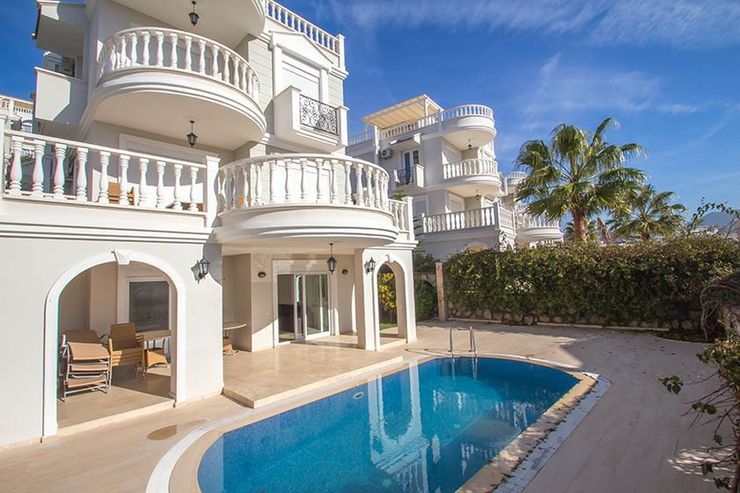 DAS IST IHRE VILLA EIN ECHTER KNLLER FR JEDEN MIT GESCHMACK - Haus kaufen - Bild 1