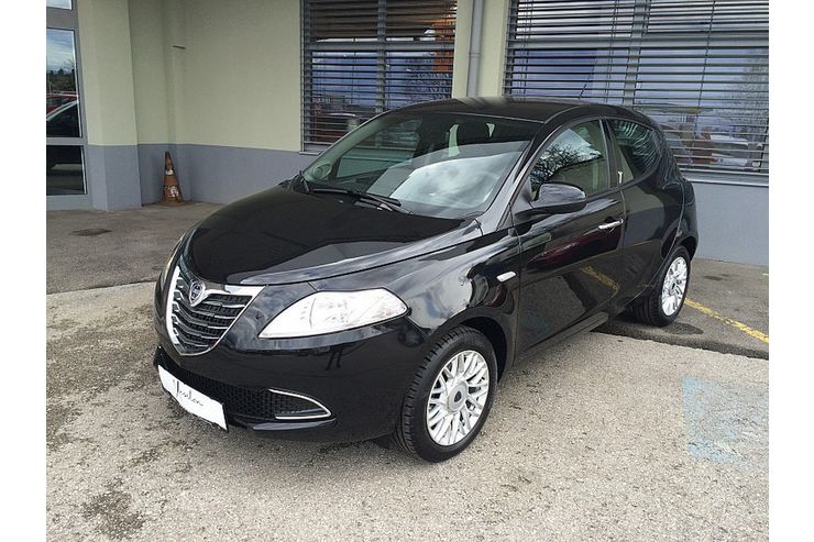 Lancia Ypsilon Gold 1 2 8V - Autos Lancia - Bild 1