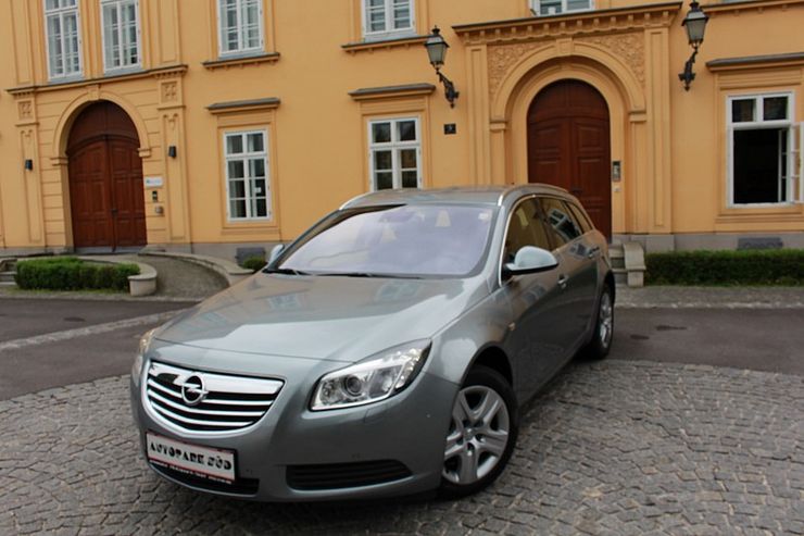 Opel Insignia ST 2 Edition CDTI Aut Xenon PDC Anhng Uvm - Autos Opel - Bild 1