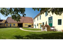 2700 WIENER NEUSTADT/Krankenhaus – EXKLUSIVES SINGLE-APARTMENT ...