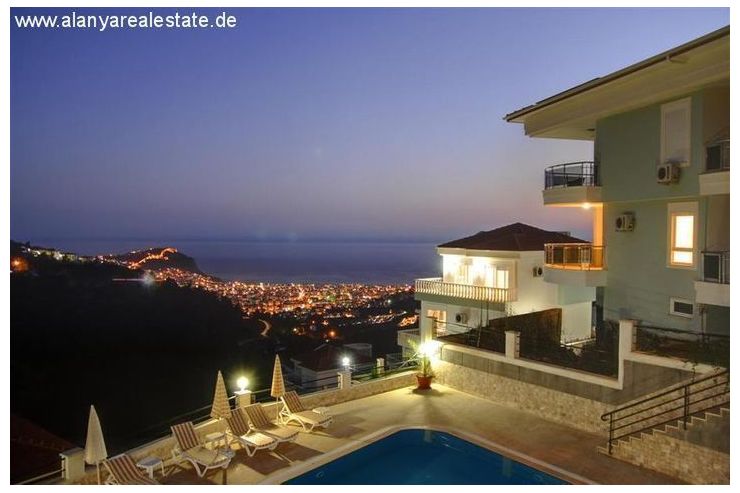 Alanya Crown Resort mbliertes Penthaus fantastischem Meerblick - Wohnung kaufen - Bild 1