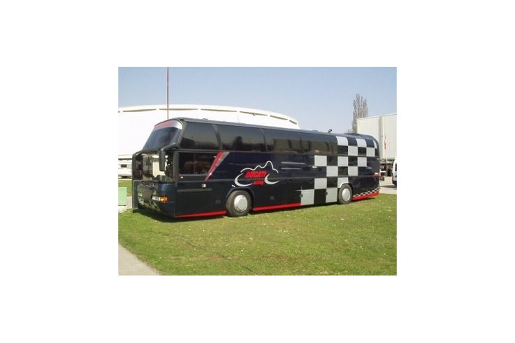 Neoplan Motorhome - Wohnmobile & Campingbusse - Bild 1