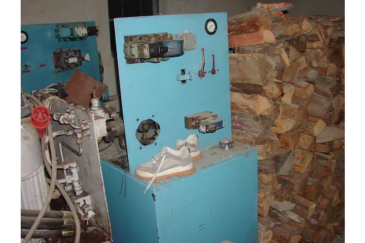 Hydraulikstation - Werkstatteinrichtung - Bild 1
