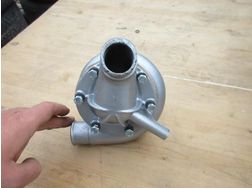 Water pump for Lamborghini Espada - Motorteile & Zubehr - Bild 1