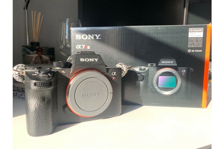 Sony Alpha 7R III 42 4MP Digitale Kamera - Digitale Spiegelreflexkameras - Bild 1