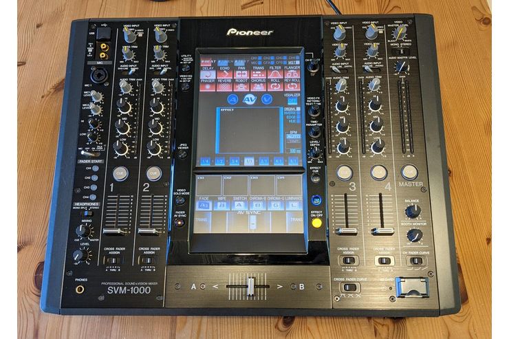 Pioneer DJ SVM 1000 Audio Video Mixer - Lautsprecher - Bild 1