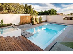 Luxus Garten Pool Secheli GmbH - Pools - Bild 1