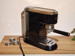DELONGHI ESPRESSOMASCHINE EC 680 BK - Kaffeemaschinen - Bild 1