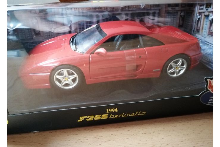 Ferrari Auto - Modellautos & Nutzfahrzeuge - Bild 1