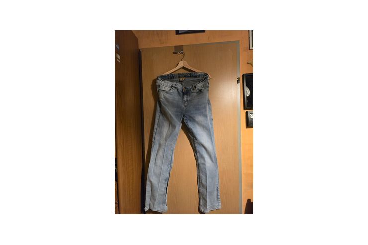 Damen Jeans gr 46 - W32-W35 / 44-46 / L - Bild 1