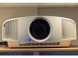 Sony VPL-VW270ES 4k-Heimkinoprojektor