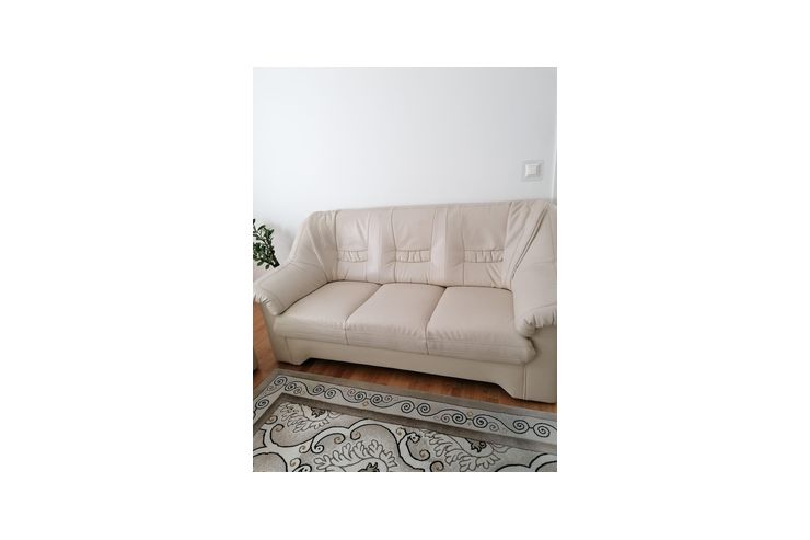 2x 3 sitzer Couch schlaffunktion - Sofas & Sitzmbel - Bild 1