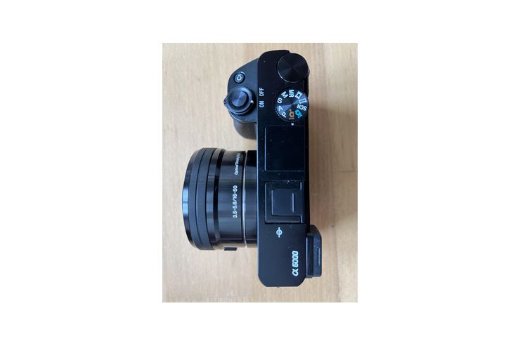 Sony Alpha 6000 Systemkamera - Digitalkameras (Kompaktkameras) - Bild 1