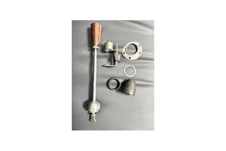 Gearbox lever and accessories Maserati Mistral - Getriebe - Bild 1