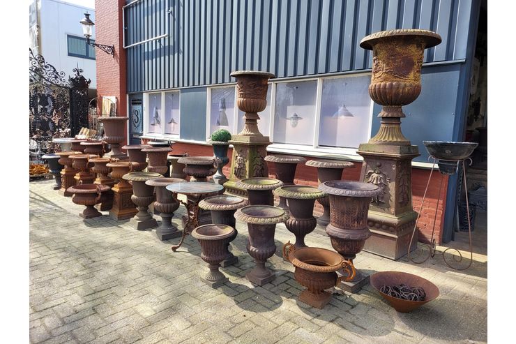 Antike gusseisen gartenvasen vase blumentopf - Pflanzgefe - Bild 1
