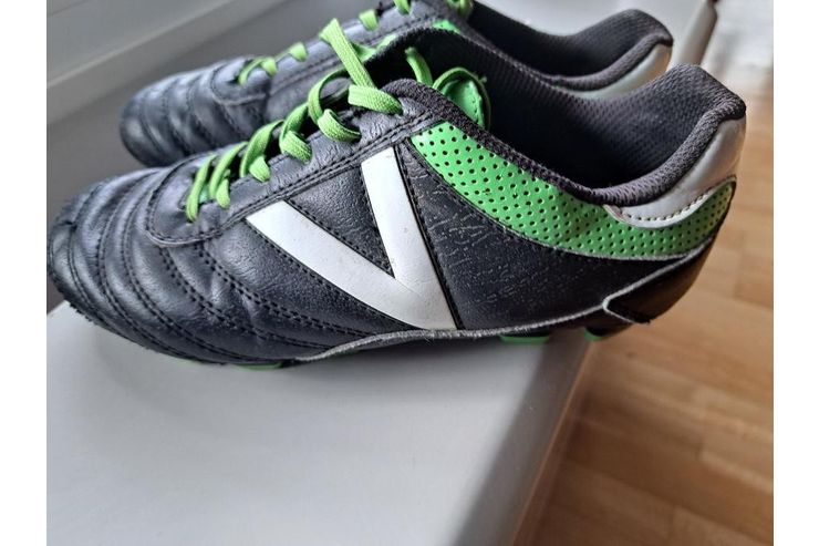 Fuballschuhe Gr 35 - Fuball - Bild 1