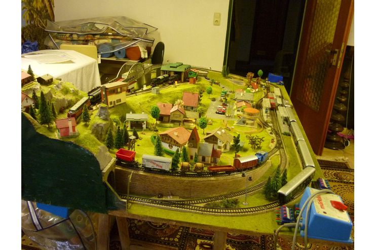 Modelleisenbahnanlage HO - Spur H0 - Bild 1
