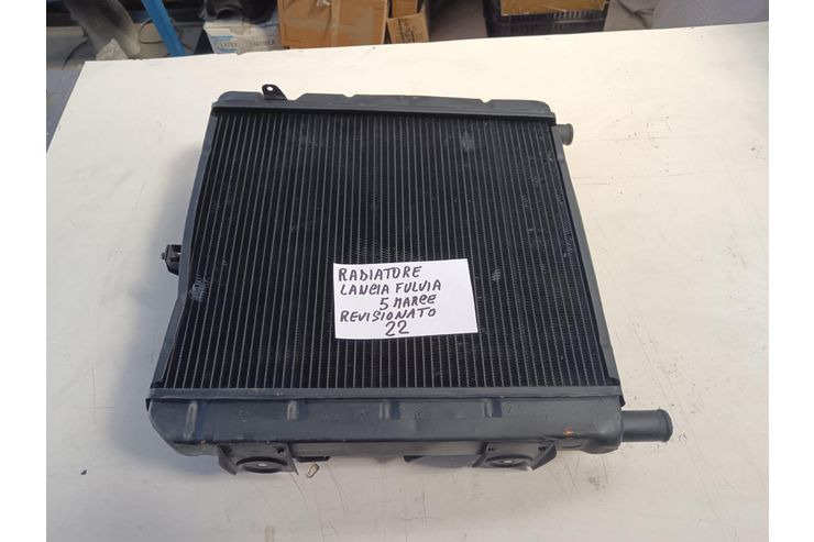 Radiator for Lancia Fulvia 5 speed - Motorteile & Zubehr - Bild 1
