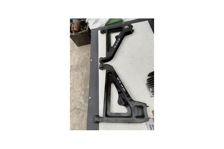 Front lower arms Maserati Quattroporte s3 - Fahrwerk & Stodmpfer - Bild 1