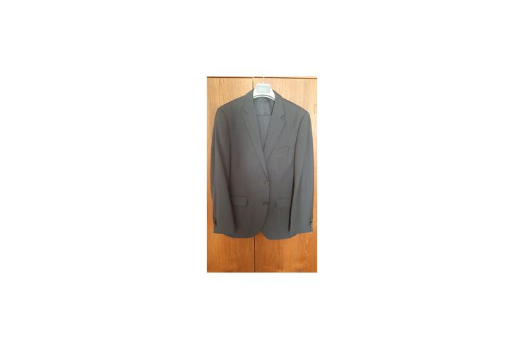 Anzug Hugo Boss Grau Dunkelblau Nadelstreif - Gren 48-50 / M - Bild 1
