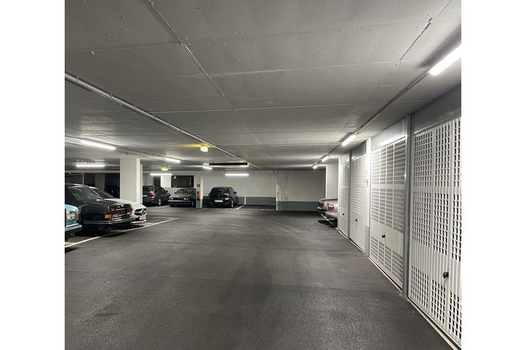 Unbefristeter Tiefgaragenplatz - Garage & Stellplatz mieten - Bild 1