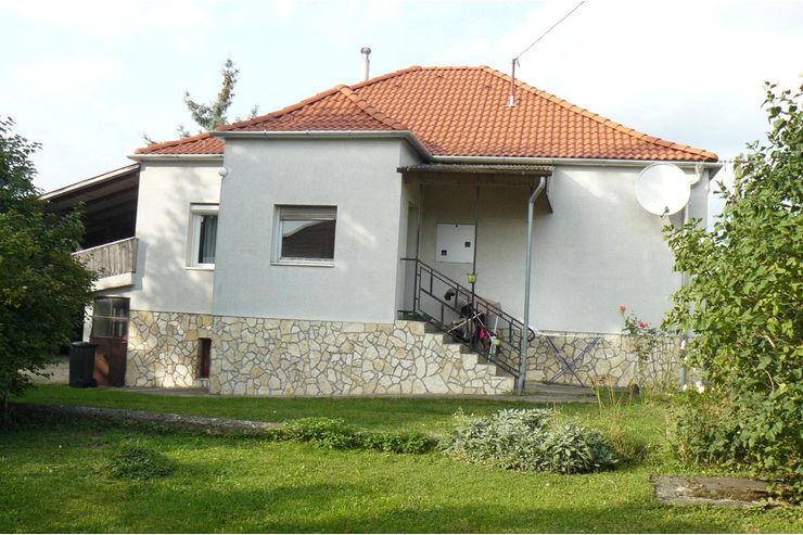 Teilrenov Wohn Ferienhaus West Ungarn - Haus kaufen - Bild 1
