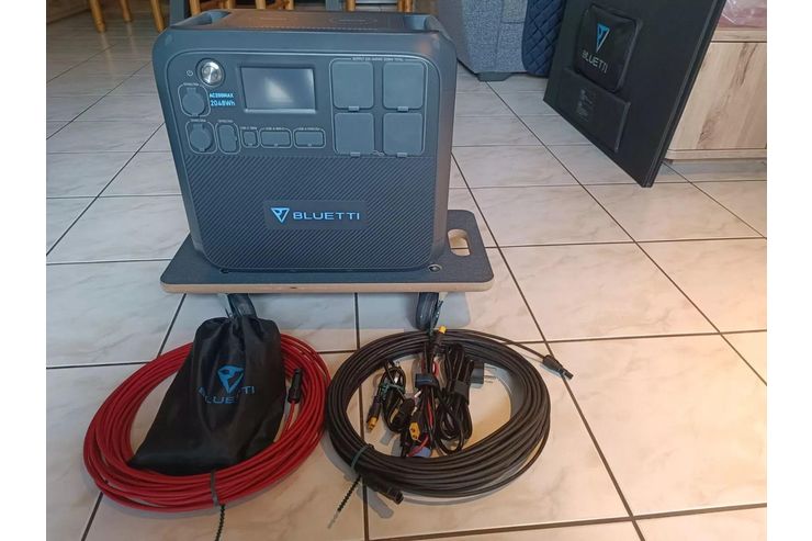 Powerstation Bluetti AC200MAX - Campingmbel - Bild 1