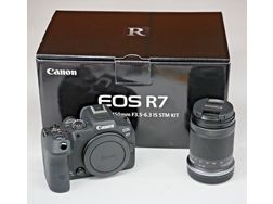 Canon EOS R7 32 5MP Kit - Digitale Spiegelreflexkameras - Bild 1