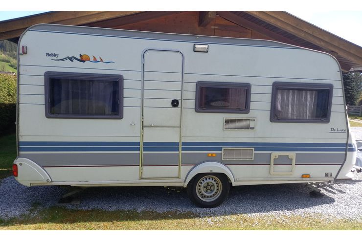 Hobby Deluxe Fokbeck 450 UB - Wohnwagen - Bild 1
