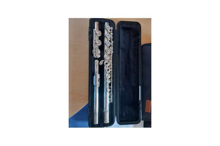 YAMAHA Querflte - Blasinstrumente - Bild 1