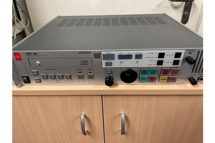 EMT 981 Rundfunk CD Player - Stereoanlagen & Kompaktanlagen - Bild 1