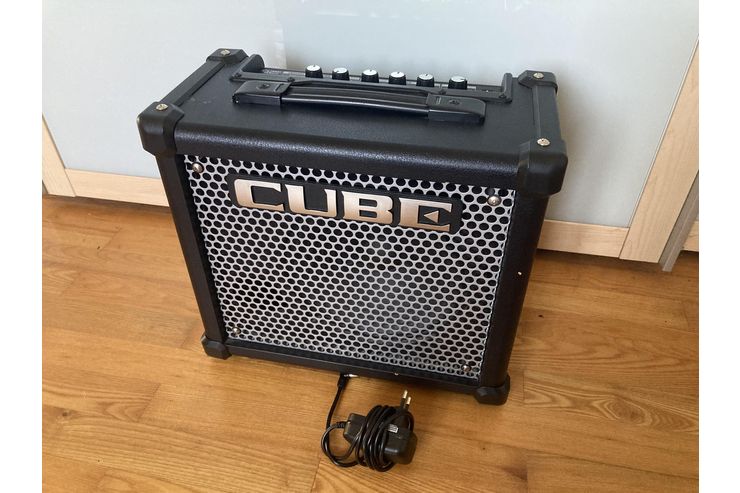 Roland Cube 10GX - Verstrker & Effekterzeugung - Bild 1