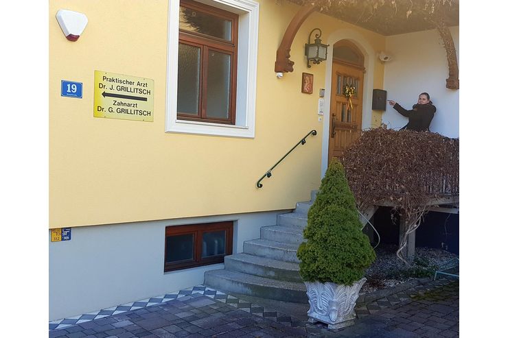 Ordinationsrumlichkeiten - Gewerbeimmobilie mieten - Bild 1