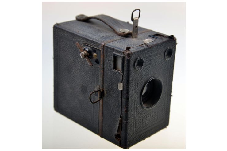 Zeiss Box Kamera 6x9cm - Analoge Kompaktkameras - Bild 1