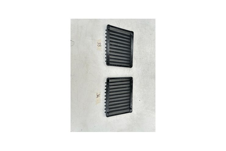 Front hood grills Maserati Indy - Karosserie - Bild 1