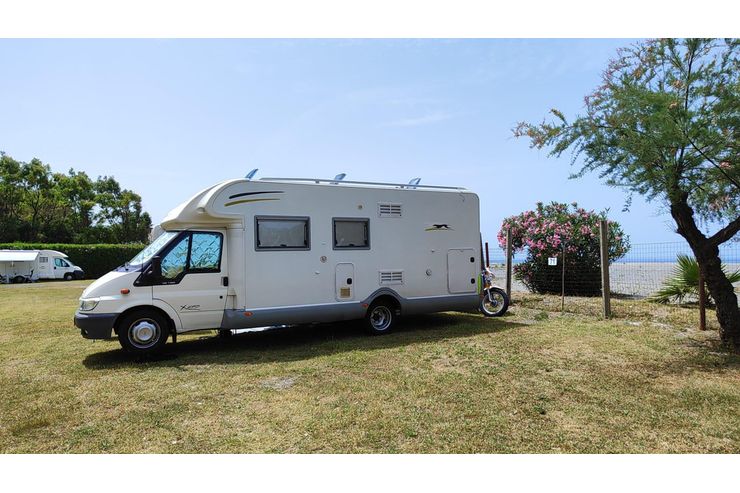 LAIKA X 695 R Ford Transit - Wohnmobile & Campingbusse - Bild 1
