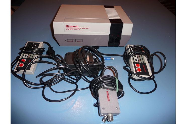 Nintendo Spielen - Nintendo DS Konsolen - Bild 1