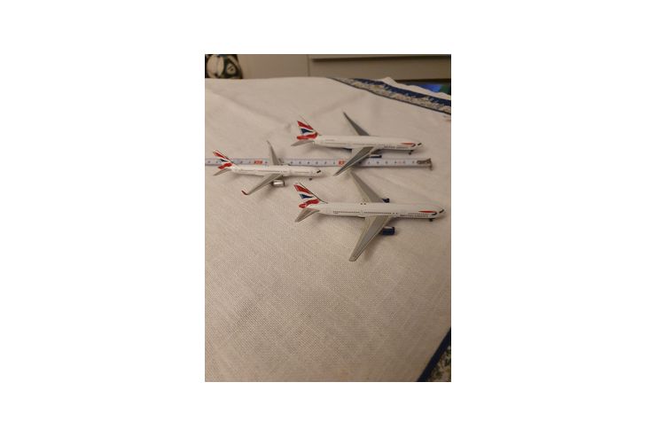 Flugzeug Modelle 3 St�ck - Figuren - Bild 1