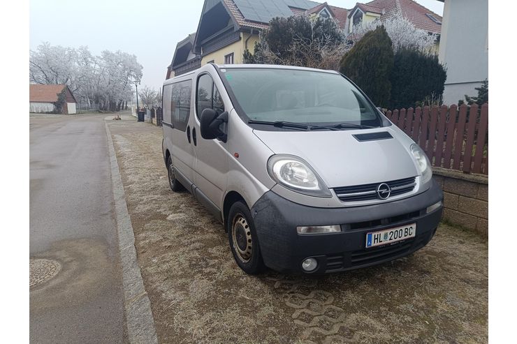 Opel Vivaro - Autos Opel - Bild 1