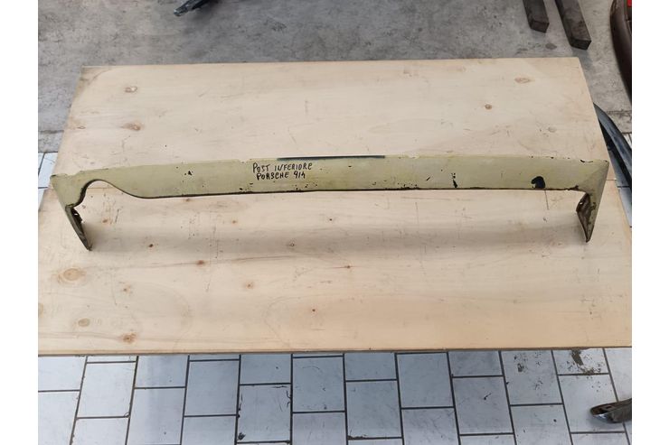 Porsche 914 untere Hecksto�stange - Karosserie - Bild 1