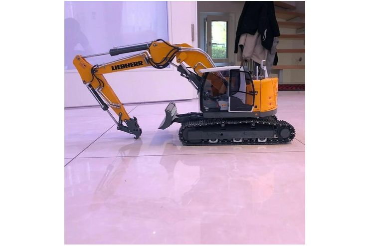 Liebherr 926 Compact - Modellbau & Modelle - Bild 1