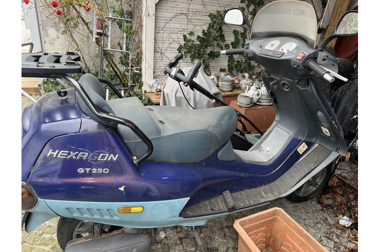 Piaggio Hexagon 250 GT - Piaggio - Bild 1