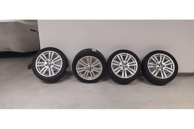 4 x BMW 17 Zoll Alu Felgen Sommerreifen - Sommer-Komplettr�der - Bild 1