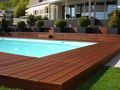 Holzterrasse Swimmingpool - Gartendekoraktion - Bild 3