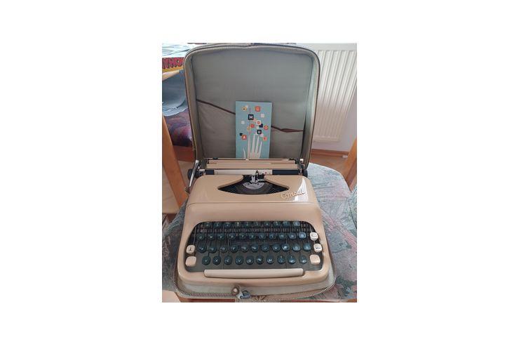 Vintage Schreibmaschine Komodore Consul - Antiquit�ten, Sammeln & Kunstwerke - Bild 1