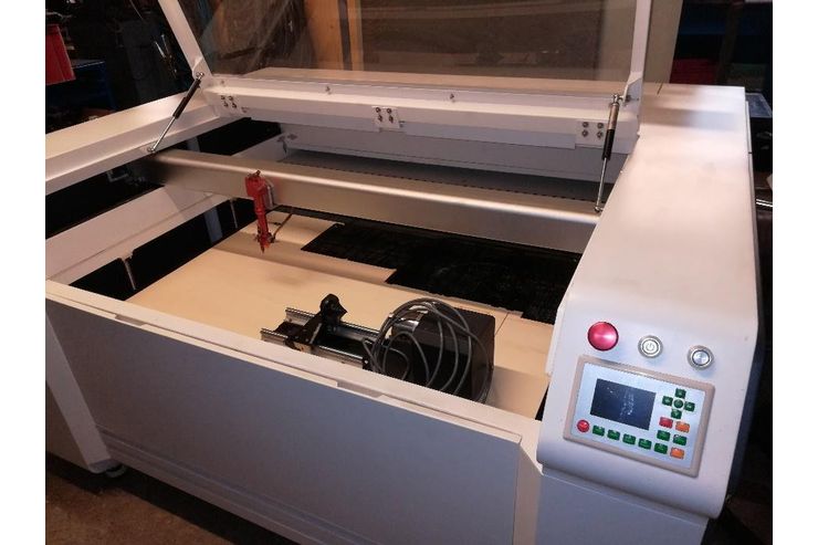 Co2 Laser - Holzverarbeitung - Bild 1