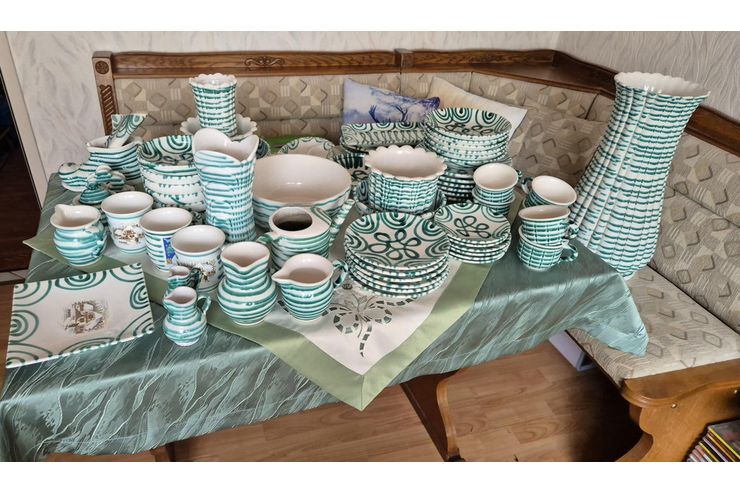 Gmundner Keramik 67 teiliges Set gr�ngeflammt - Sets - Bild 1
